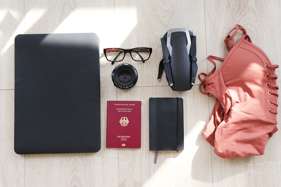 7 Amazing Resources for Holiday Packing Checklists